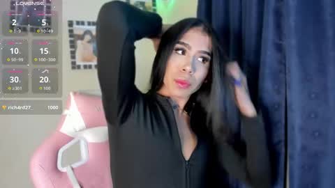 Ivanna online show from October 14, 2025, 4:57 am