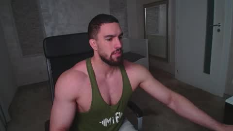 Snapshot of ivanhydee chatting on March 30, 2026, 4:35 am IvanHydee online show from March 30, 2026, 4:35 am