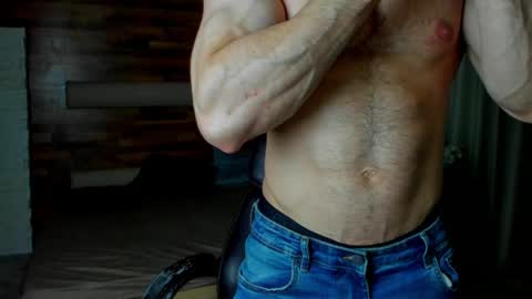 IvanHydee online show from May 21, 2026, 4:30 am