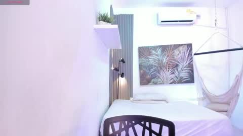 ivania_lua online show from May 2, 2026, 11:04 am