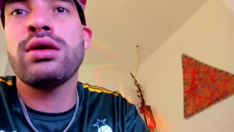 Snapshot of ivann_nn chatting on May 16, 2026, 9:57 pm ivan online show from May 16, 2026, 9:57 pm