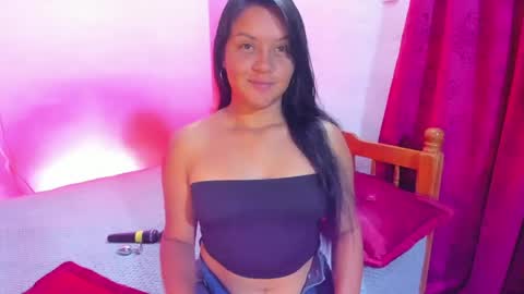 ivannaa18 online show from April 7, 2026, 5:13 pm