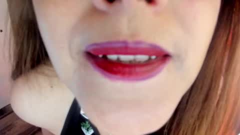 Snapshot of ivette_shaira chatting on December 15, 2025, 11:36 am IVETTE online show from December 15, 2025, 11:36 am