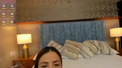 Snapshot of ivi_akina chatting on July 1, 2026, 6:18 pm Valeria Sanders online show from July 1, 2026, 6:18 pm