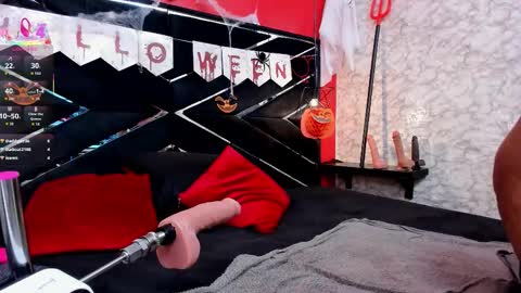 Ivis  online show from October 31, 2025, 1:45 pm