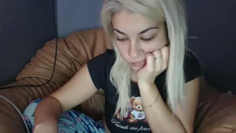 Snapshot of ivoivo1 chatting on October 28, 2025, 5:11 am RosseEssor online show from October 28, 2025, 5:11 am