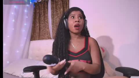 Snapshot of ivonjoness chatting on June 14, 2026, 3:52 am Ivon Miss Jones online show from June 14, 2026, 3:52 am