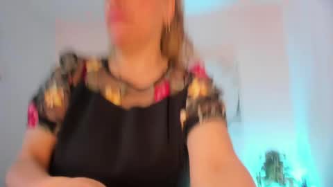 Snapshot of ivonne_4 chatting on April 30, 2026, 12:55 pm Ivonne online show from April 30, 2026, 12:55 pm