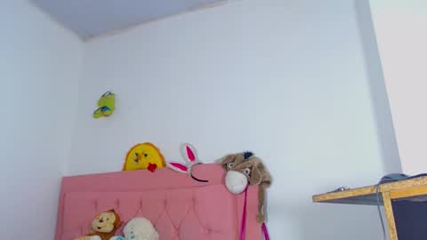 ivonneth online show from March 22, 2026, 9:13 am