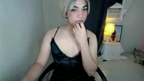 ivory_delight online show from December 1, 2025, 4:12 pm