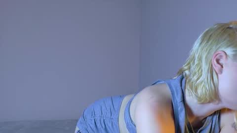 ivory_soule online show from October 28, 2025, 7:27 pm