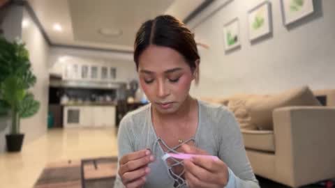 kirstenelsie online show from October 7, 2025, 1:03 am