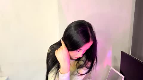 Snapshot of ivoryhochstine chatting on December 14, 2025, 2:11 pm Nika online show from December 14, 2025, 2:11 pm