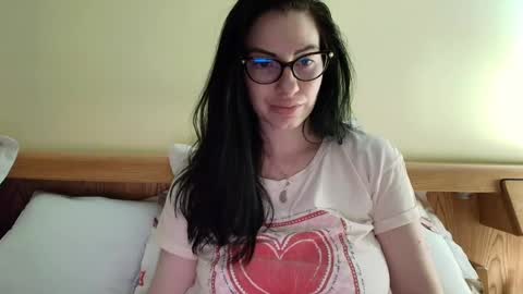 Ivory online show from December 30, 2024, 4:08 pm