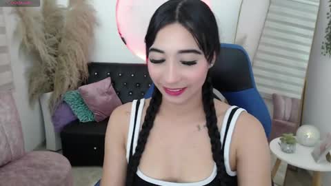 Snapshot of ivvoncute chatting on April 19, 2026, 4:23 am ivvoncute online show from April 19, 2026, 4:23 am