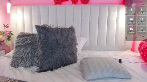 Snapshot of ivy___collins chatting on February 16, 2025, 2:31 am maria online show from February 16, 2025, 2:31 am