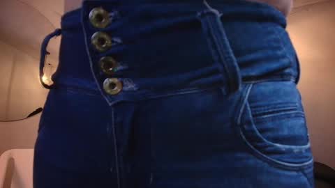 ivy_bonnie online show from November 10, 2025, 11:53 am