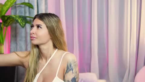 Snapshot of ivy_myaa chatting on June 18, 2026, 1:50 am Ivy Myaa online show from June 18, 2026, 1:50 am