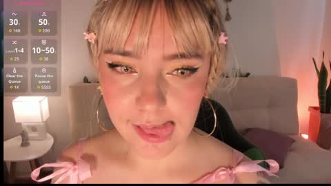 Pamela online show from April 23, 2026, 4:31 pm