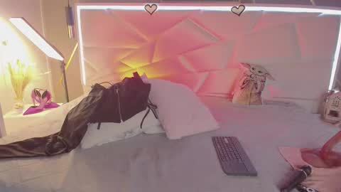 Snapshot of ivy_soul chatting on October 17, 2025, 8:11 pm IVY online show from October 17, 2025, 8:11 pm