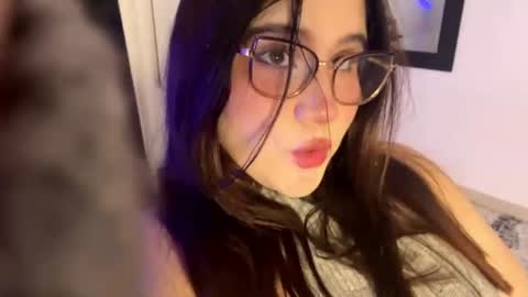Snapshot of ivy_velvet chatting on July 22, 2026, 1:52 am I V Y online show from July 22, 2026, 1:52 am