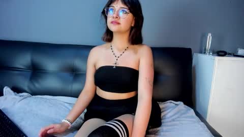 IVY GOTH online show from February 3, 2026, 7:19 pm