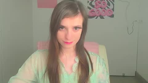 Snapshot of ivynoir_ chatting on April 9, 2026, 7:19 pm Ivy online show from April 9, 2026, 7:19 pm