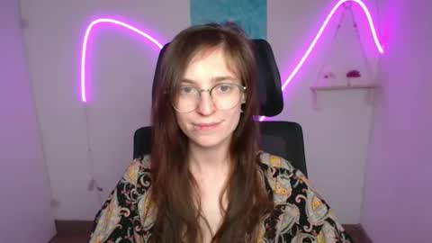 Snapshot of ivynoir_ chatting on May 9, 2026, 2:11 pm Ivy online show from May 9, 2026, 2:11 pm