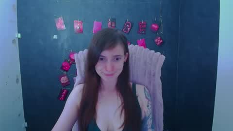 Snapshot of ivynoir_ chatting on May 10, 2026, 1:05 pm Ivy online show from May 10, 2026, 1:05 pm
