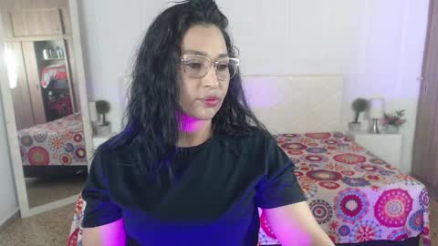 ivyshine7 online show from April 2, 2026, 7:22 pm