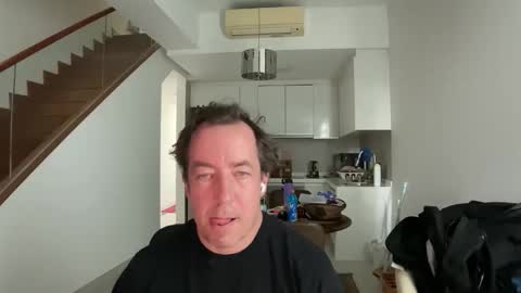 chat with me to find out online show from January 18, 2026, 5:33 am