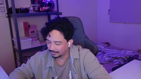 iwasd3nse online show from February 4, 2025, 1:34 am