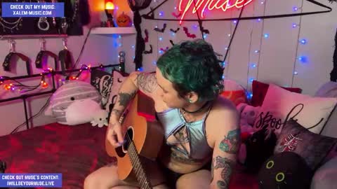 Muse hethey online show from October 7, 2025, 11:57 pm