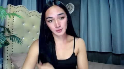 Snapshot of iwillcum4u_ chatting on April 1, 2026, 12:17 pm iwillcum4u_ online show from April 1, 2026, 12:17 pm