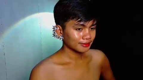 iya143 online show from November 3, 2025, 8:15 am