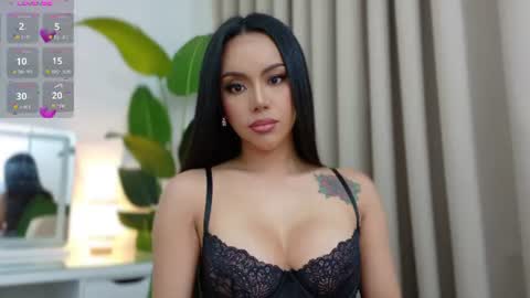 Snapshot of iya_ferrera chatting on August 1, 2026, 8:41 pm iya online show from August 1, 2026, 8:41 pm