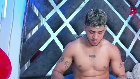 izaack online show from January 10, 2026, 1:13 pm