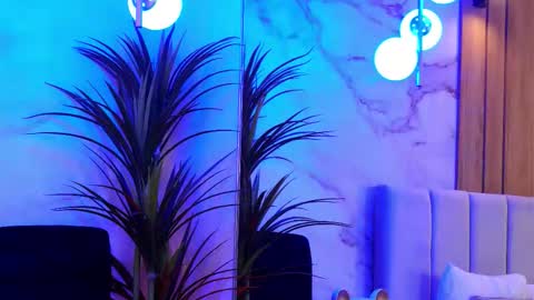 izabelle_02 online show from March 1, 2026, 5:09 am