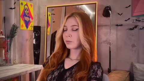 Snapshot of izi_fox chatting on February 9, 2025, 3:01 pm izi online show from February 9, 2025, 3:01 pm