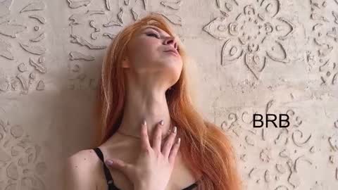 Snapshot of izi_fox chatting on February 21, 2025, 6:26 pm izi online show from February 21, 2025, 6:26 pm