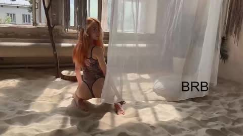 Snapshot of izi_fox chatting on February 27, 2025, 6:20 pm izi online show from February 27, 2025, 6:20 pm