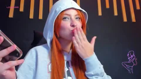 hot izys online show from October 25, 2025, 6:10 am