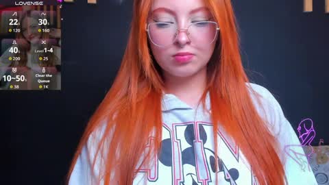 hot izys online show from April 12, 2026, 6:07 am