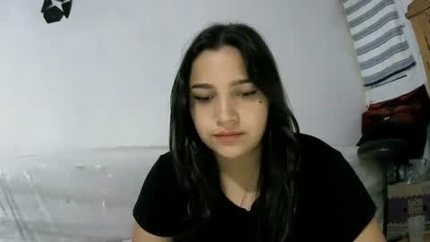 Snapshot of izzy_32 chatting on February 8, 2026, 1:14 pm izzy_32 online show from February 8, 2026, 1:14 pm