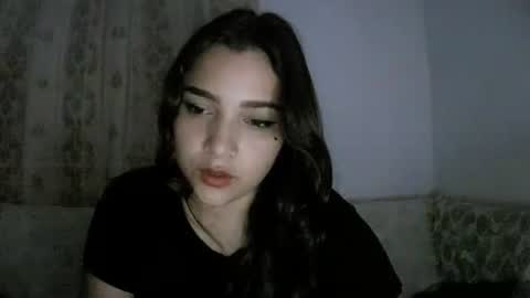 Snapshot of izzy_32 chatting on February 14, 2026, 7:16 am izzy_32 online show from February 14, 2026, 7:16 am