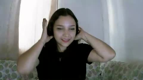 Snapshot of izzy_32 chatting on February 25, 2026, 3:10 pm izzy_32 online show from February 25, 2026, 3:10 pm