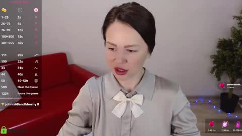 Queen of nylon  Victoria online show from February 28, 2026, 5:19 am