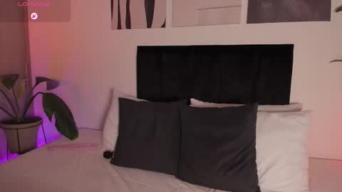 Izzy vega  online show from February 12, 2026, 1:22 am