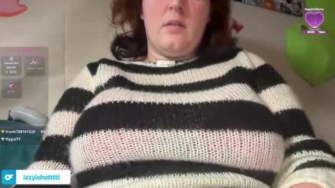 izzyishottttt online show from November 1, 2025, 7:16 pm