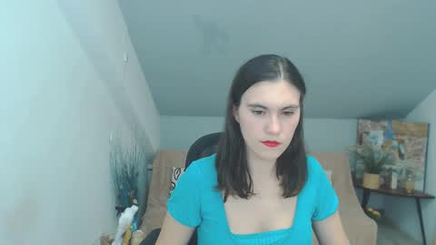 Snapshot of izzymonro chatting on November 14, 2025, 9:02 pm Izzy online show from November 14, 2025, 9:02 pm